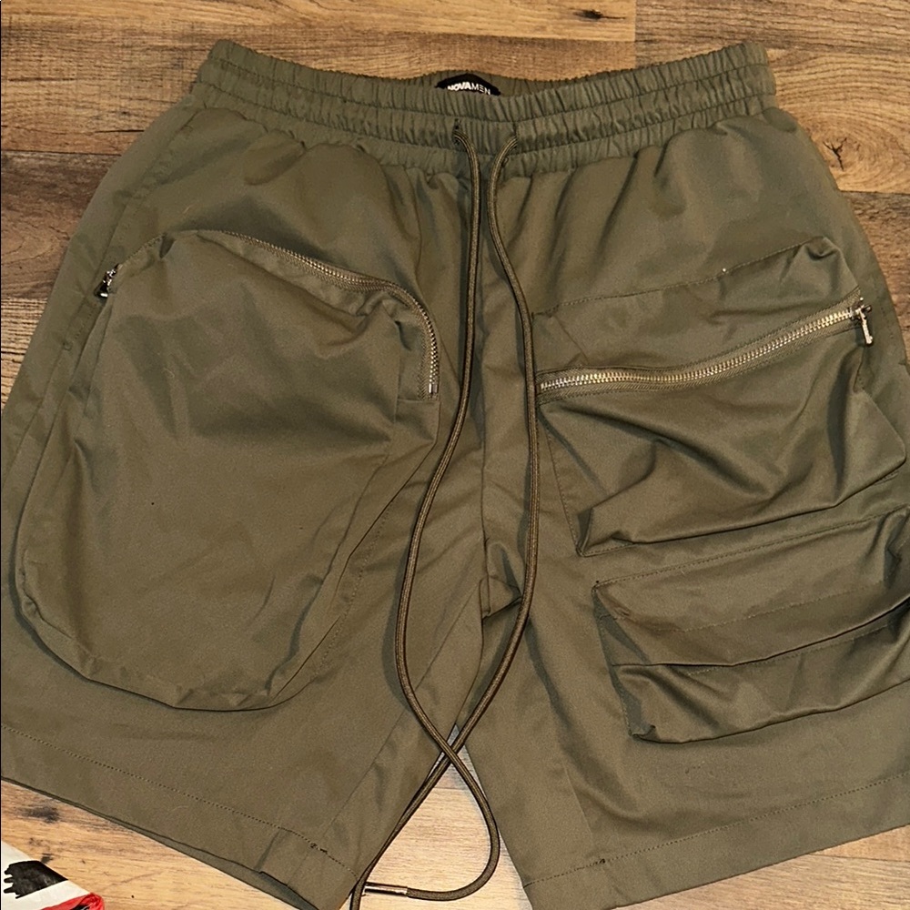Fashion Nova Green Cargo Shorts with Elastic Waistband